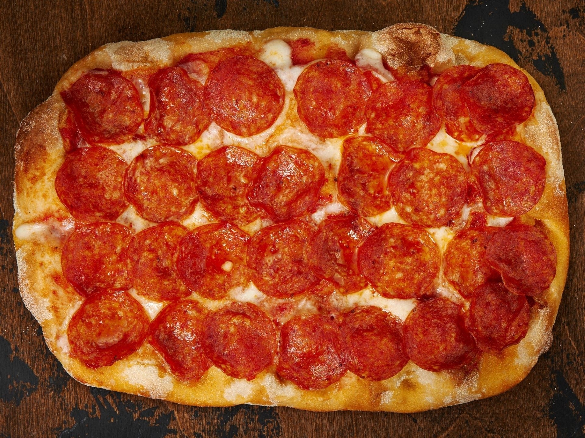 Пицца римская Пеперони острая 